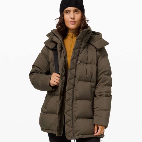 Lululemon Wunderpuff Jacket - Picture 2 of 9